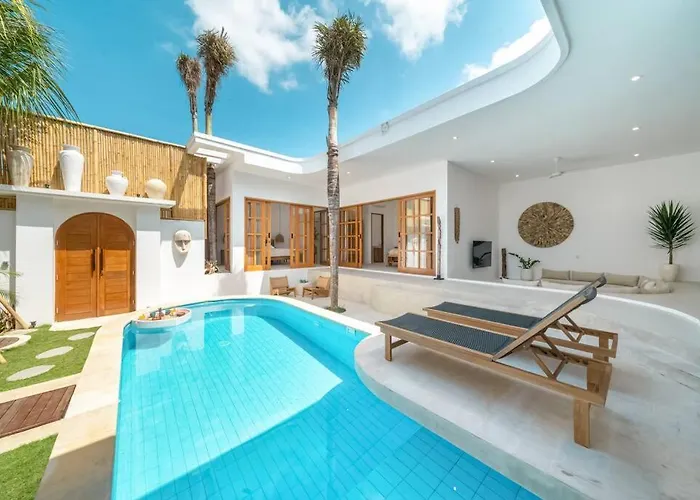 Villa Tolosa - Modern 3Br - Central Canggu Beach 坎古
