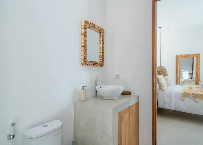别墅 Villa Tolosa - Modern 3Br - Central Canggu Beach