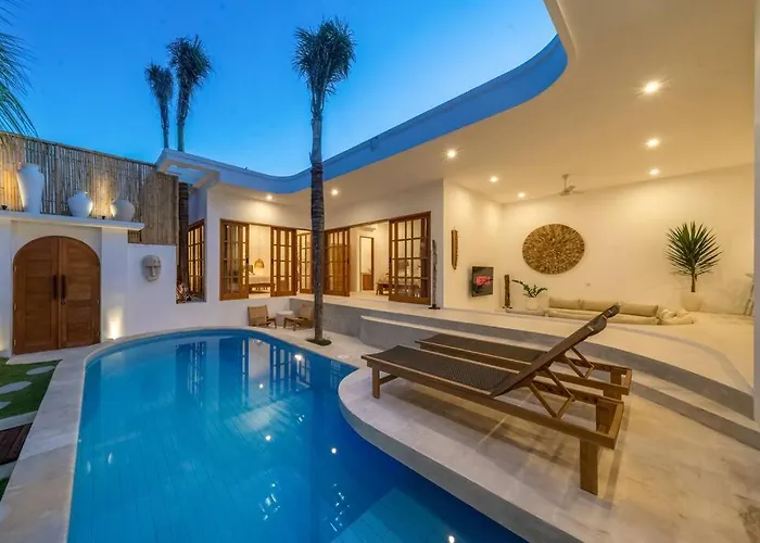 Villa Tolosa - Modern 3Br - Central Canggu Beach 别墅 *